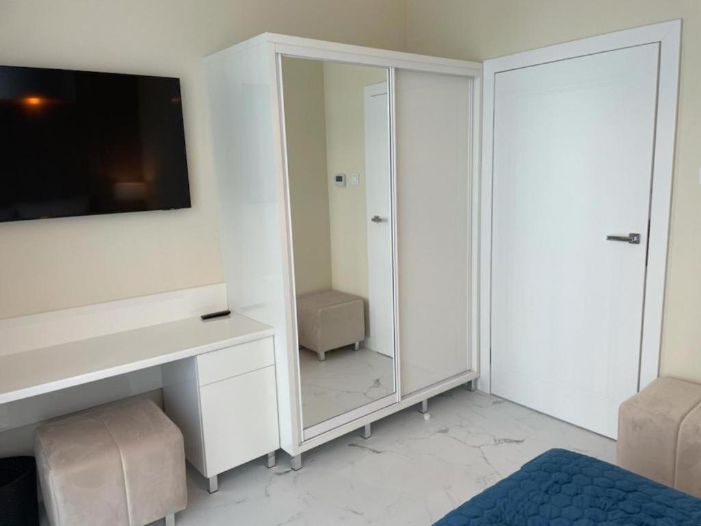 Apartament Faltom 26 Yacht Park Z Tarasem غدينيا المظهر الخارجي الصورة